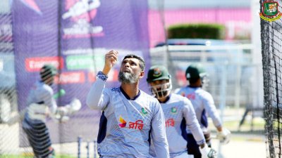 অনুশীলনে মাহমুদউল্লাহরা