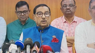 দলীয় সভায় বক্তব্য রাখছেন ওবায়দুল কাদের