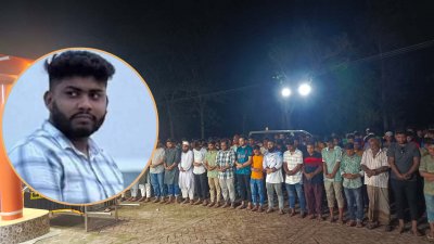 শনিবার রাতে জানাজা শেষে রবিউল আজিমকে গোপিনাথপুর গ্রামের পারিবারিক কবরস্থানে দাফন করা হয়