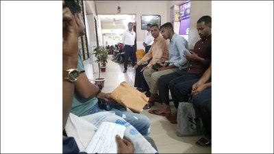 সিলেট পাসপোর্ট অফিসে ভোগান্তিতে সেবাগ্রহীতারা