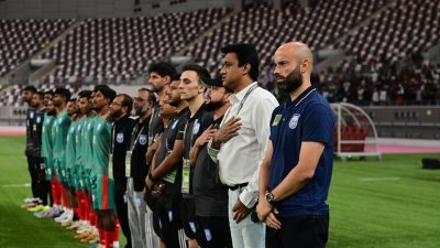 ম্যাচ শুরুর আগে বাংলাদেশ কোচসহ অন্যরা