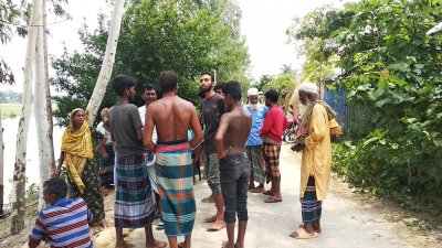 বাসাইলে জমি-সংক্রান্ত বিরোধের জের ধরে মসজিদে মাইকিং করে দুই পক্ষের সংঘর্ষ