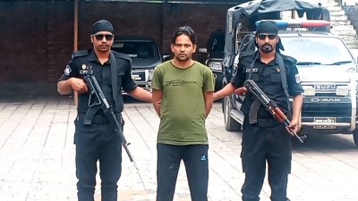 গ্রেফতার আরসা কমান্ডার মো. জাকারিয়া (ছবি: সংগৃহীত)