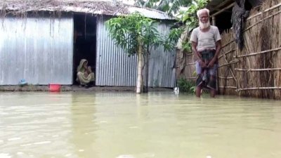 রংপুরে বন্যার পানি
