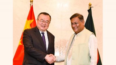 চীনের কম্যুনিস্ট পার্টির আন্তর্জাতিক বিভাগের প্রধান লিউ জিয়ানচাওয়ের সঙ্গে পররাষ্ট্রমন্ত্রী হাছান মাহমুদ