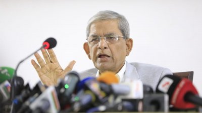 সংবাদ সম্মেলনে মির্জা ফখরুল ইসলাম আলমগীর