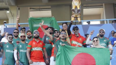 বাঙালির আবেগ নিয়ে আর কত খেলবেন সাকিব-শান্তরা?