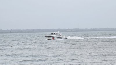 নাফ নদে টহল বাড়িয়েছে বিজিবি এবং কোস্টগার্ড