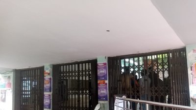 ঢাকা বিশ্ববিদ্যালয়ের হলে হলে আন্দোলনকারী শিক্ষার্থীদের বাধা দেওয়ার অভিযোগ ছাত্রলীগের বিরুদ্ধে (ছবি: সুবর্ণ আসসাইফ)