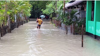 কুড়িগ্রামে বন্যা পরিস্থিতি (ছবি: প্রতিনিধি)