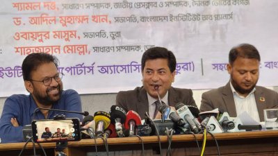 সংলাপে  ডিএসসিসি মেয়র ব্যারিস্টার শেখ ফজলে নূর তাপস