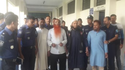 আদালতে জীবিত পাঁচ আসামির বিচার চলছে