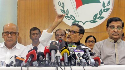 বক্তব্য দিচ্ছেন ওবায়দুল কাদের (ছবি: ফোকাস বাংলা)