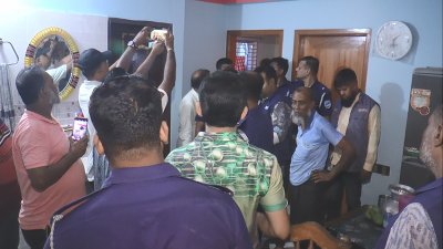 লাশ উদ্ধার করেছে পুলিশ