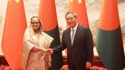 প্রধানমন্ত্রী শেখ হাসিনা এবং প্রধানমন্ত্রী লি কিয়াং (ছবি: ফোকাস বাংলা)