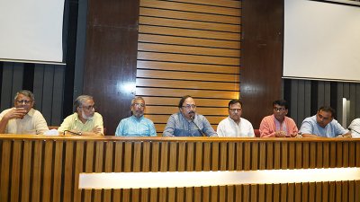 রাজশাহীতে সকাল-সন্ধ্যা কারফিউ শিথিলের দাবি ব্যবসায়ীদের