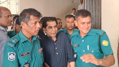 পুলিশ হেফাজতে আন্দালিভ রহমান পার্থ