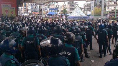 প্রয়োজনীয় নিরাপত্তাব্যবস্থা জোরদারের জন্য নির্দেশনা দেওয়া হয়েছে (ফাইল ছবি)