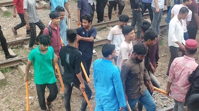 চট্টগ্রামে কোটা আন্দোলন ঘিরে সহিংসতা
