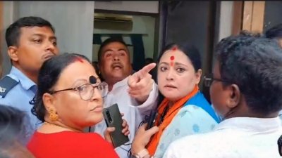 কলকাতায় বাংলাদেশ হাইকমিশনে বিজেপির বিধায়করা