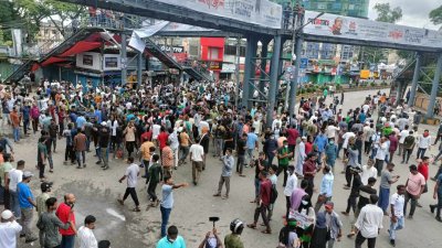 সিলেটে পুলিশ-আন্দোলনকারী সংঘর্ষ