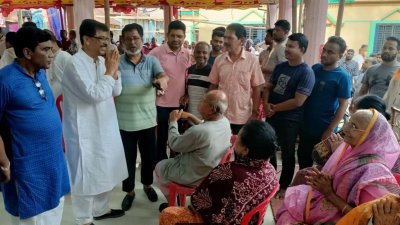 কুমিল্লার শ্রী শ্রী গুপ্ত জগন্নাথ মন্দির পরিদর্শন করেন বিএনপি নেতা হাজী আমিনুর রশীদ ইয়াছিন
