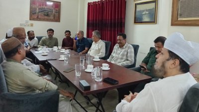 জোটের আলোচনায় সভায় নেতারা