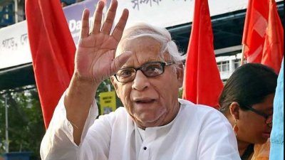 পশ্চিমবঙ্গের সাবেক মুখ্যমন্ত্রী বুদ্ধদেব ভট্টাচার্য। ছবি: এনডিটিভি, ফাইল