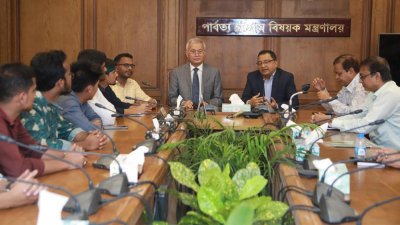 পার্বত্য চট্টগ্রাম বিষয়ক উপদেষ্টার সঙ্গে সাক্ষাৎ করেন বৈষম্যবিরোধী ছাত্র আন্দোলনে অংশ নেওয়া পার্বত্য চট্টগ্রামের ছাত্ররা