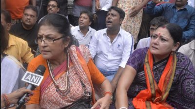 বিজেপির বিক্ষোভে রূপা গঙ্গোপাধ্যায়।
