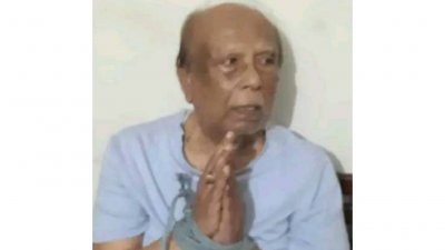 সামাজিক যোগাযোগমাধ্যমে রমেশ চন্দ্র সেনের আটকের ছবি ছড়িয়ে পড়েছে