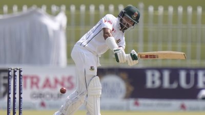 আবারও ব্যর্থ সাদমান।