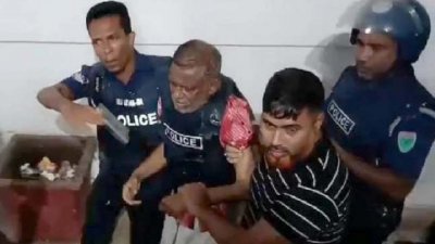 গ্রেফতার শামসুদ্দিন চৌধুরী মানিক