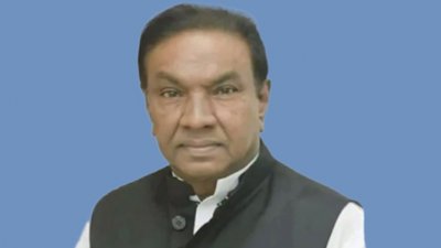 সাদেক খান (ফাইল ফটো)