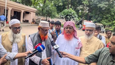 বিকালে যমুনায় প্রবেশ করেন ইসলামপন্থি রাজনৈতিক দলগুলো