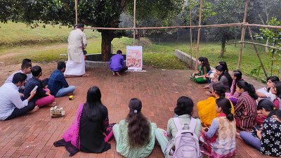 প্রার্থনা কক্ষ বা মন্দির না থাকায় বিপাকে পড়তে হয় সনাতন ধর্মাবলম্বীদের