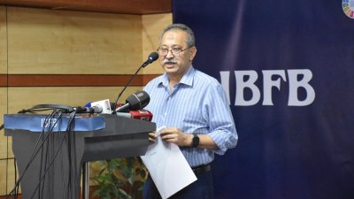 বক্তারা বিদ্যুৎ ও জ্বালানি পণ্যের মূল্য নির্ধারণে গণশুনানি আবার চালু করার প্রয়াসকে স্বাগত জানান