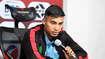 সংবাদ সম্মেলনে জামাল ভূঁইয়া