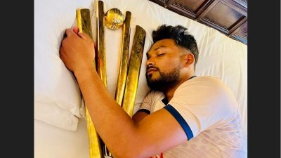 বাংলাদেশের অধিনায়ক নাজমুল হোসেন শান্ত।