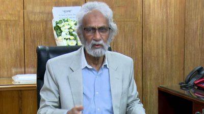 স্থানীয় সরকার, পল্লী উন্নয়ন ও সমবায় উপদেষ্টা এ এফ হাসান আরিফ। (ফাইল ছবি)