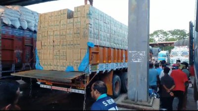 বেনাপোল স্থলবন্দর দিয়ে ভারত থেকে আসা ডিম