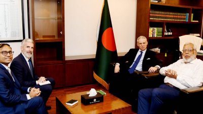 উপদেষ্টা মুহাম্মদ ফাওজুল কবিরের সুইজারল্যান্ডের রাষ্ট্রদূতসহ প্রতিনিধি দল