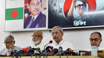 সংবাদ সম্মেলনে মির্জা ফখরুল ইসলাম আলমগীর