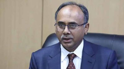 বাংলাদেশ ব্যাংকের সাবেক গভর্নর আব্দুর রউফ তালুকদার (ফাইল ফটো)