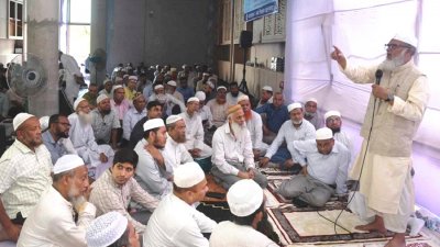 সচিবালয়ে কেন্দ্রীয় জামে মসজিদে দোয়া মাহফিলে প্রধান অতিথির বক্তব্য দেন ধর্ম উপদেষ্টা ড. আ ফ ম খালিদ হোসেন