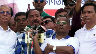 রংপুরে বিএনপি বিভাগীয় সমাবেশে বক্তব্য দেন মেজর হাফিজ