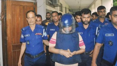 সাবেক বস্ত্র ও পাটমন্ত্রী গোলাম দস্তগীর গাজীর পাঁচ দিনের রিমান্ড মঞ্জুর করেছেন আদালত
