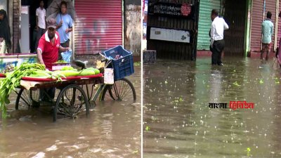 অল্প বৃষ্টিতেই তলিয়ে যাচ্ছে বরিশাল নগরী, ডুবে থাকছে নগরীর অধিকাংশ ছোট-বড় সড়ক