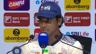 সংবাদ সম্মেলনে হাসান