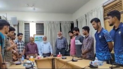 নবনিযুক্ত উপ-উপাচার্য ও কোষাধ্যক্ষকে শপথ বাক্য পাঠ করানো হয়